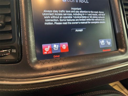 Used 2016 Dodge Challenger R/T Plus image 29