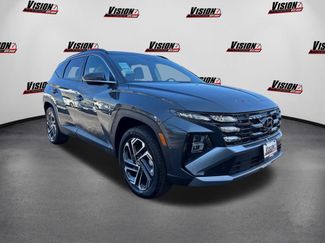 Used 2025 Hyundai Tucson Limited AWD/4WD video 3