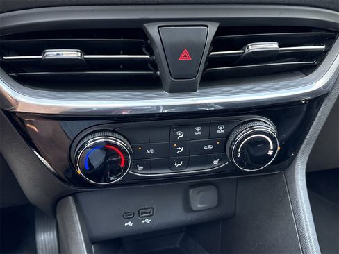 Used 2024 Buick Encore GX Sport Touring w/ Comfort Package image 24