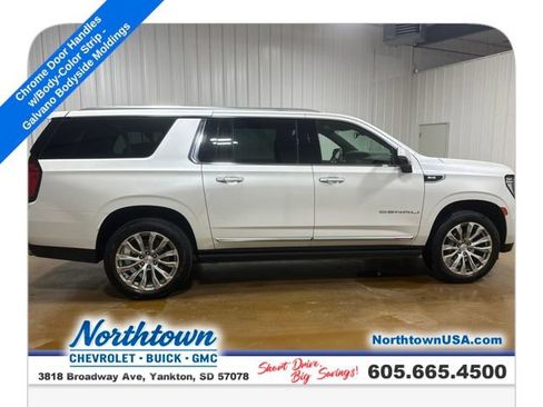 Used 2022 GMC Yukon XL Denali image 7