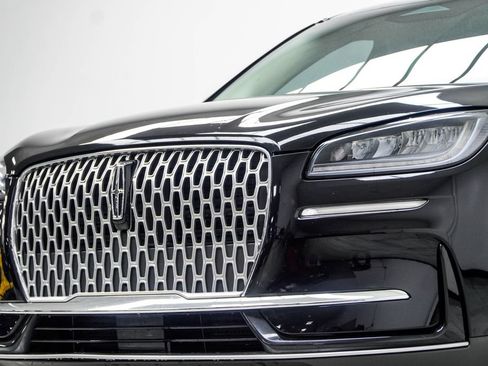 Used 2023 Lincoln Corsair FWD image 2