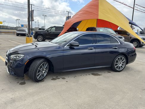 Used 2022 Mercedes-Benz E 350 Sedan w/ Driver Assistance Package image 11