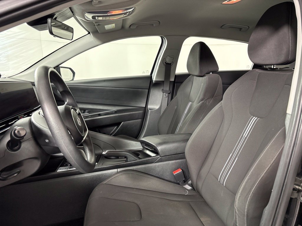 Used 2024 Hyundai Elantra SEL FWD image 27