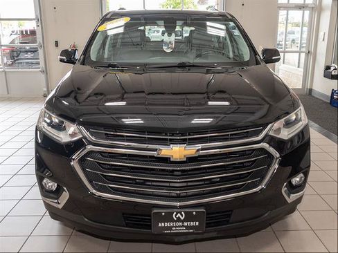 Used 2019 Chevrolet Traverse LT w/ LT Premium Package AWD/4WD image 3