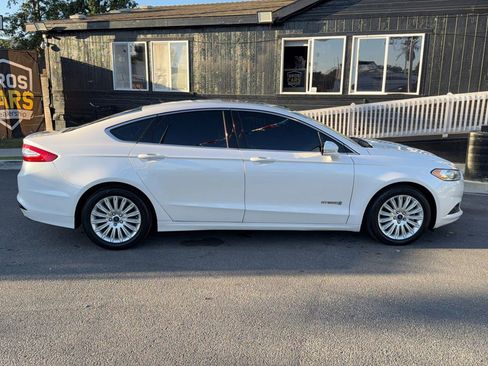 Used 2015 Ford Fusion SE w/ Equipment Group 502A image 8