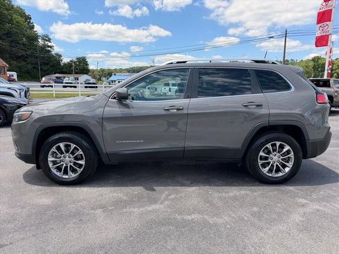 Used 2021 Jeep Cherokee Latitude Lux w/ Sun & Sound Group AWD/4WD image 8
