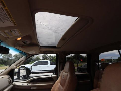 Used 2006 Ford F250 4x4 Crew Cab Super Duty image 4