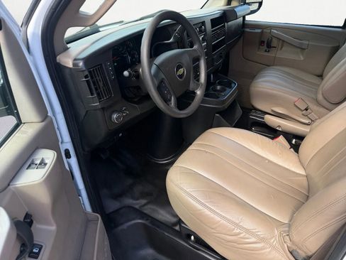 Used 2019 Chevrolet Express 2500 w/ Driver Convenience Package RWD image 14