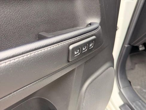 Used 2023 Toyota 4Runner Limited image 8