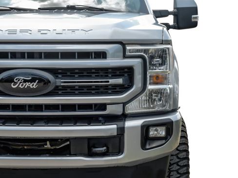 Used 2020 Ford F250 Lariat w/ Lariat Ultimate Package AWD/4WD image 49