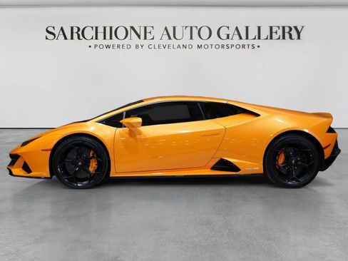 Used 2020 Lamborghini Huracan EVO AWD/4WD image 12