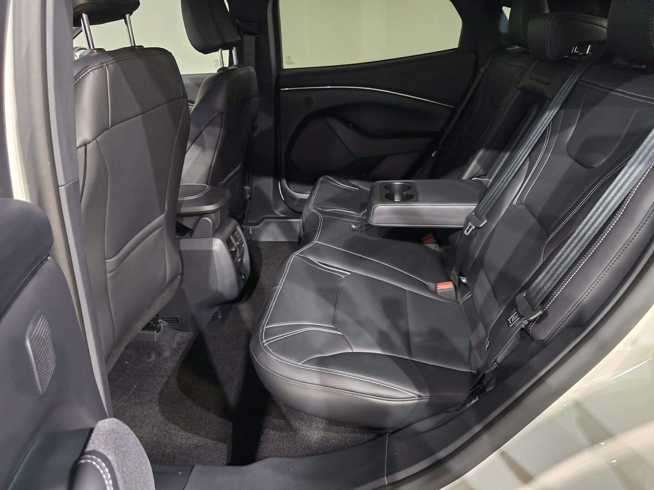 New 2025 Ford Mustang Mach-E Premium AWD/4WD image 33