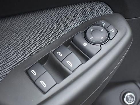 New 2026 Chevrolet TrailBlazer LT w/ Convenience Package FWD image 12