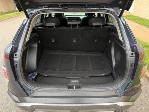 Used 2024 Hyundai Kona Limited AWD/4WD image 10