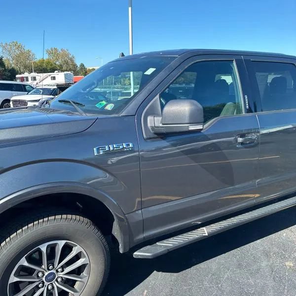 Used 2018 Ford F150 XLT w/ Equipment Group 302A Luxury AWD/4WD image 2