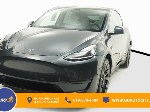 Used 2022 Tesla Model Y Long Range image 1