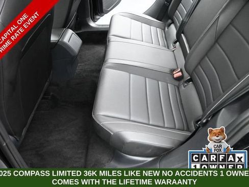 Used 2024 Volkswagen Jetta SE FWD image 16