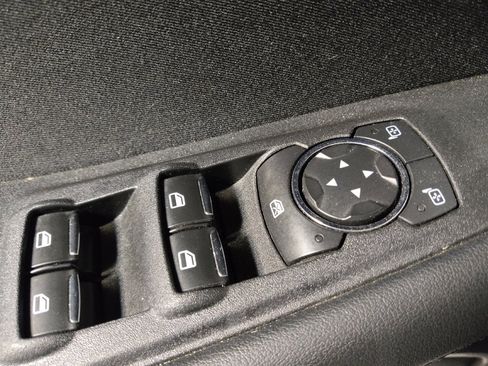 Used 2019 Ford Edge SE w/ SE Fleet Driver's Package image 27