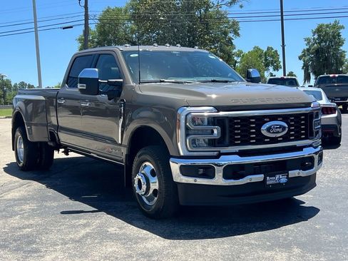 New 2026 Ford F350 Lariat w/ Lariat Ultimate Package AWD/4WD image 9