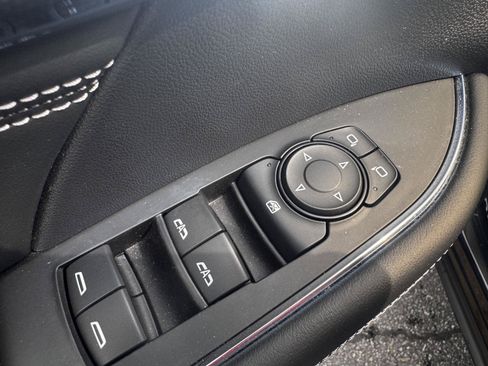Certified 2023 Buick Envision Preferred w/ Sport Touring Package AWD/4WD image 18