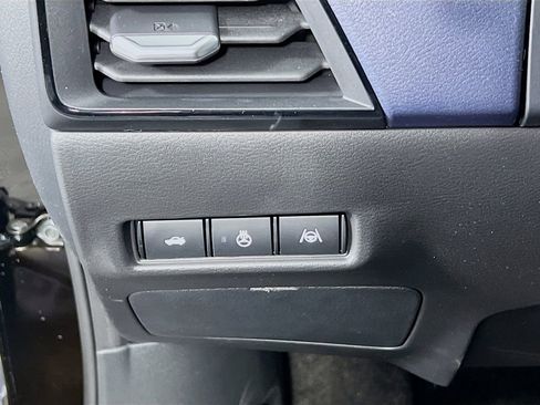 New 2026 Nissan Sentra SL w/ Floor Mat Package image 9