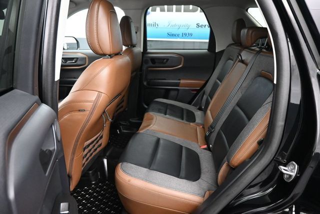 Used 2023 Ford Bronco Sport Outer Banks w/ Tech Package AWD/4WD image 8