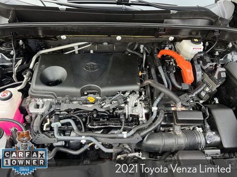 Used 2021 Toyota Venza Limited image 38