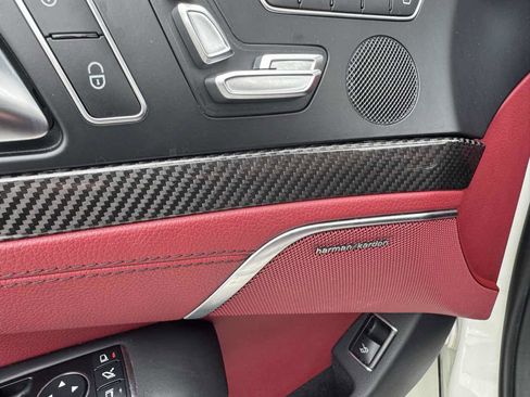 Used 2015 Mercedes-Benz SL 63 AMG image 28