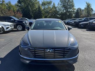 Used 2023 Hyundai Sonata SE image 1