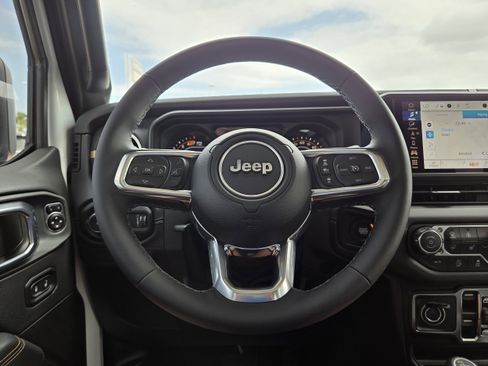 New 2026 Jeep Wrangler Unlimited Sahara AWD/4WD image 43