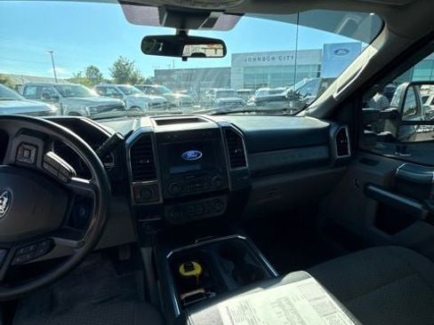 Used 2022 Ford F350 XLT w/ XLT Premium Package AWD/4WD image 18