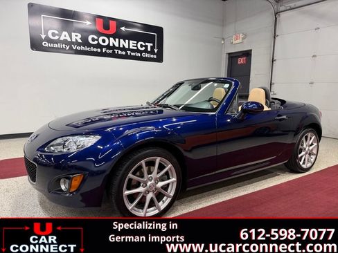 Used 2011 MAZDA MX-5 Miata Grand Touring RWD image 1