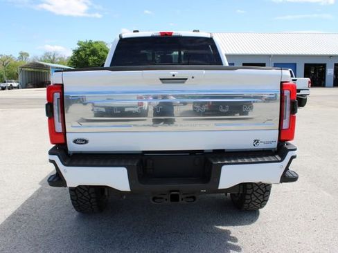 Used 2024 Ford F250 Platinum image 9