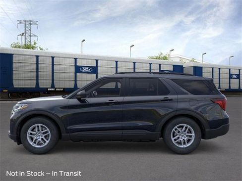 New 2026 Ford Explorer Active image 3
