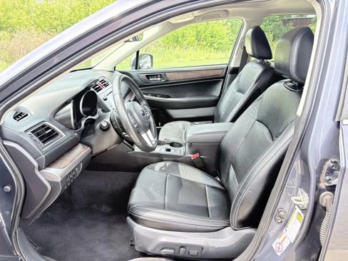 Used 2017 Subaru Outback 2.5i Limited AWD/4WD image 16
