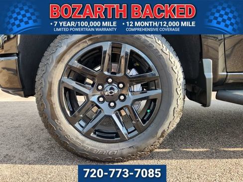 Used 2025 Chevrolet Silverado 1500 LT Trail Boss w/ Convenience Package II AWD/4WD image 18