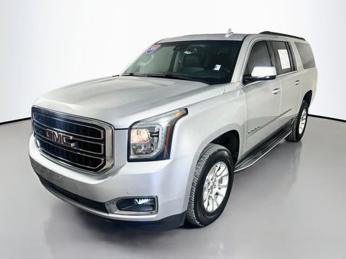 Used 2019 GMC Yukon XL SLT w/ Open Road Package RWD image 4