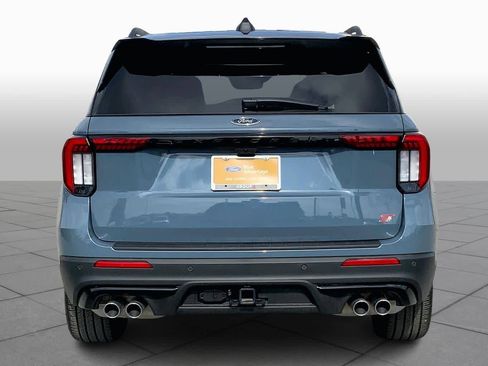 Used 2025 Ford Explorer ST w/ Sun And Sound Package image 5
