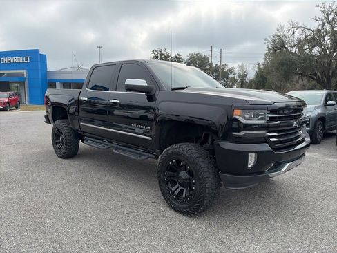 Used 2017 Chevrolet Silverado 1500 LTZ Z71 w/ LTZ Plus Package image 4