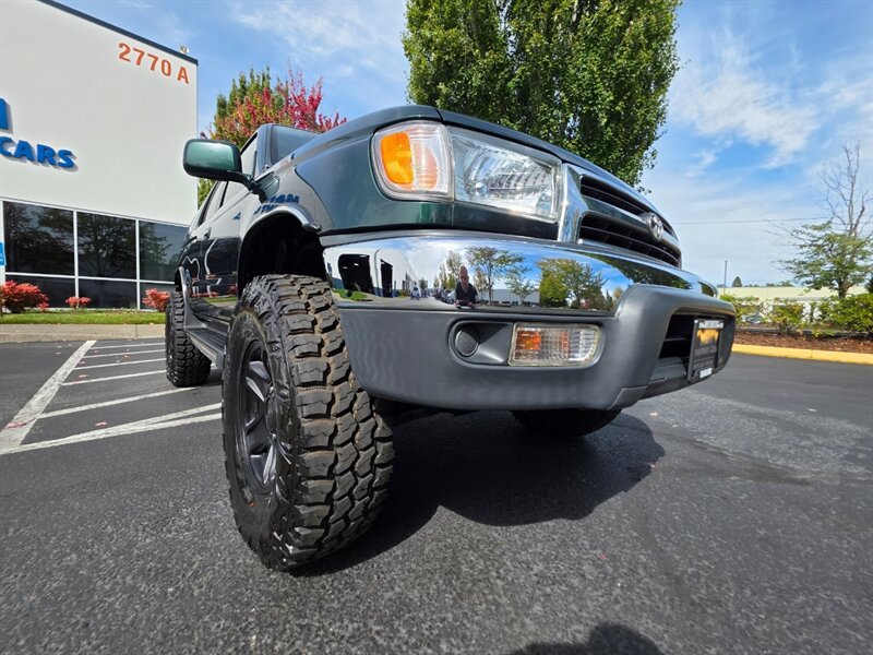 Used 1999 Toyota 4Runner SR5 AWD/4WD image 10