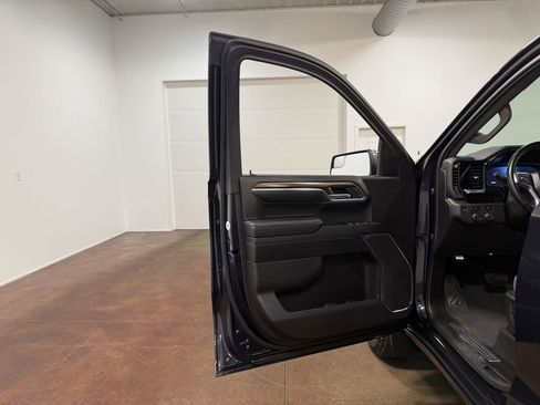 Used 2023 Chevrolet Silverado 1500 LT image 57