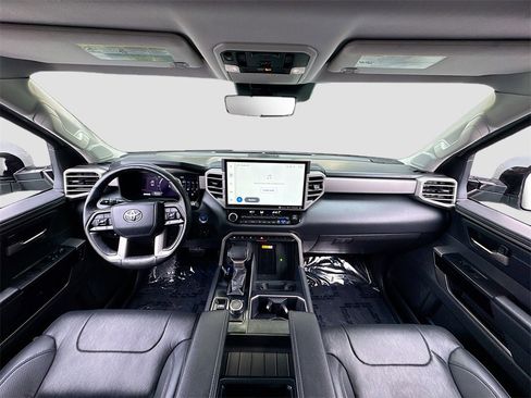 Used 2024 Toyota Tundra Limited image 17