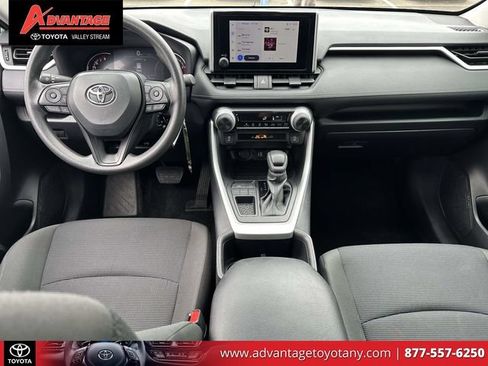 Used 2025 Toyota RAV4 LE FWD image 17