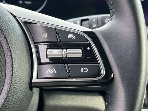 Used 2025 Kia Seltos EX image 22