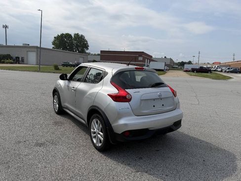 Used 2014 Nissan Juke S AWD/4WD image 3