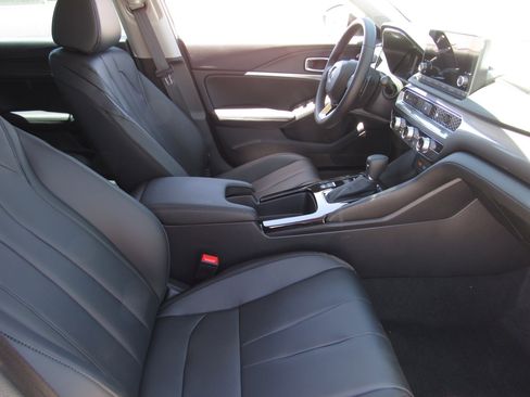 Certified 2025 Acura Integra image 9