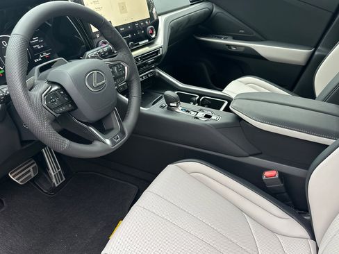 New 2026 Lexus TX 500h AWD image 7