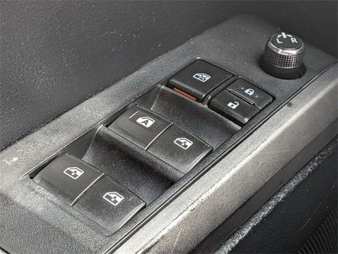 Used 2016 Toyota Tacoma SR5 w/ Towing Package image 24