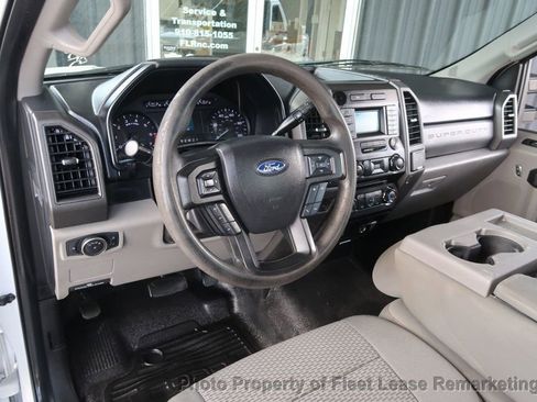 Used 2018 Ford F250 XL w/ Power Equipment Group image 10