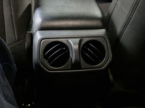 Used 2023 Jeep Wrangler Sport AWD/4WD image 18